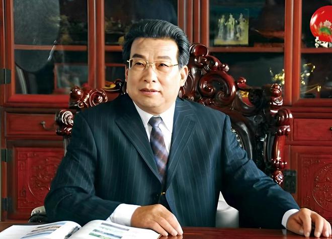 晓坐拥身价4770亿一位外地老板闯进前三开元棋牌app山东2025年十大富豪揭(图4)