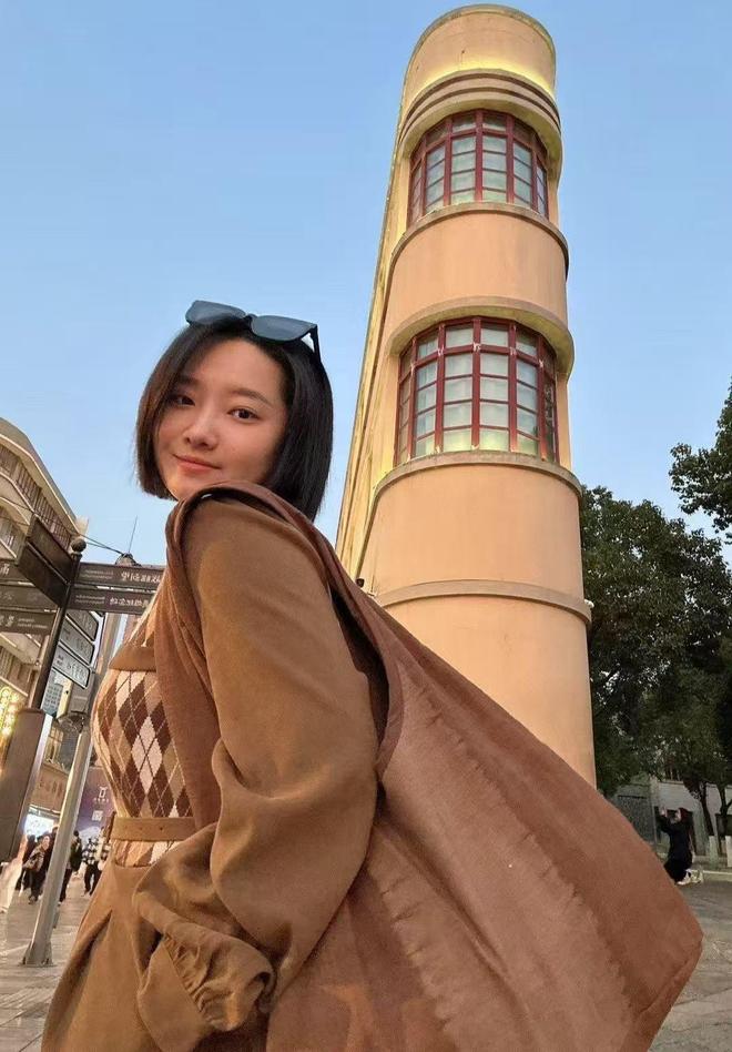 照片曝光！长得很漂亮弟弟发声！ky开元棋牌在三亚被咬伤的女孩(图6)